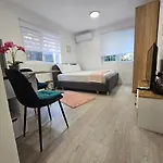 Apartmán Tiny Rose *